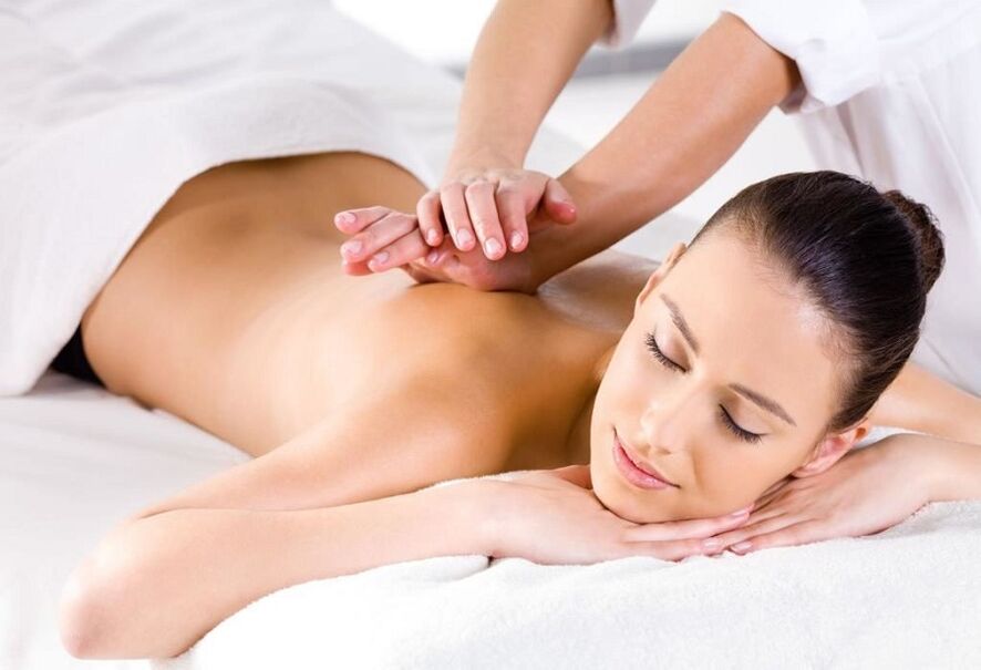 Therapeutic Massage for Chest Osteochondrosis
