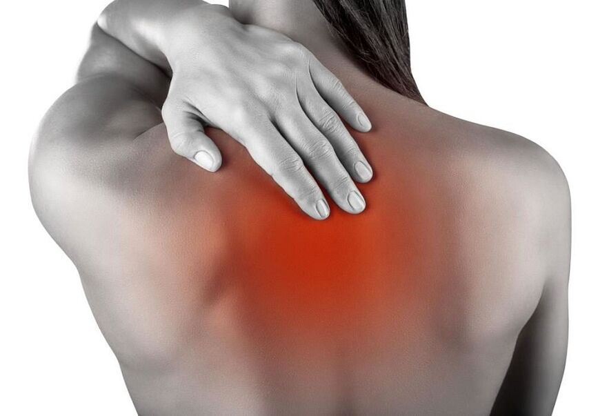 Thoracic osteochondrosis causes pain between shoulder blades